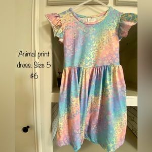 Sparkle in Pink animal print dress. Size 5. Like new. Smoke free home.